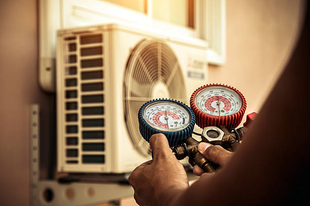 Professional Ac Installation technician working in Posen, IL
